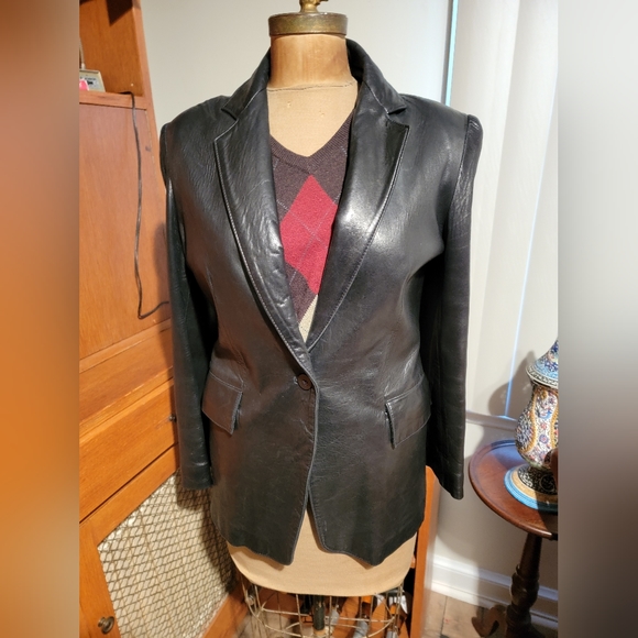 Buttery Soft Leather Blazer Womens size med - Picture 2 of 7